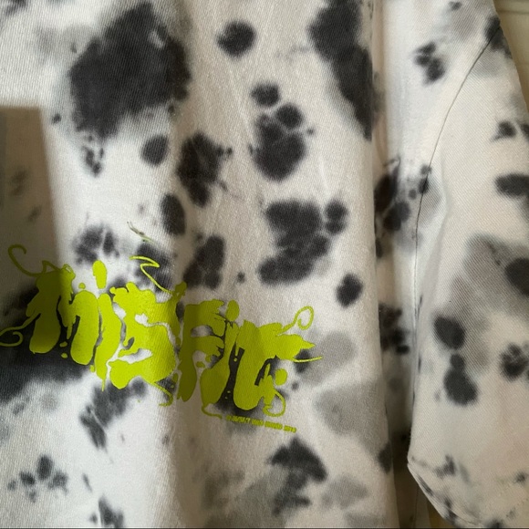 M/SF/T Bed Breakfast Tee - Picture 3 of 5